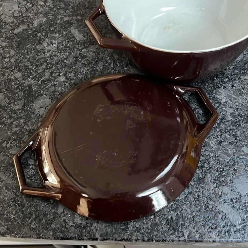 Copco Set of Two 6L Yellow and 2L Brown Cast Iron Pots with Lids